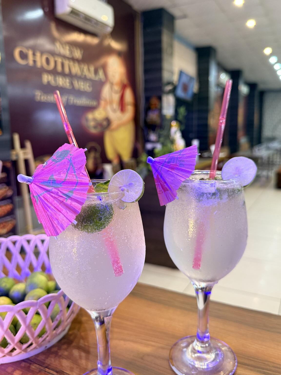 Fresh lime mocktails